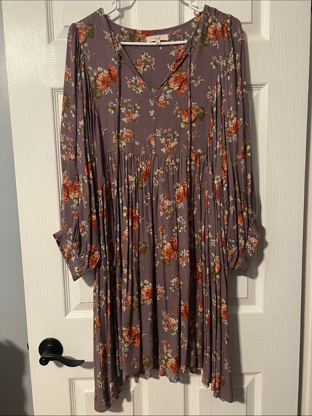 Long-Sleeve Floral V-Neck Swing Dress in mauve/purple